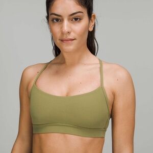 Lululemon Flow Y Nulu Bra